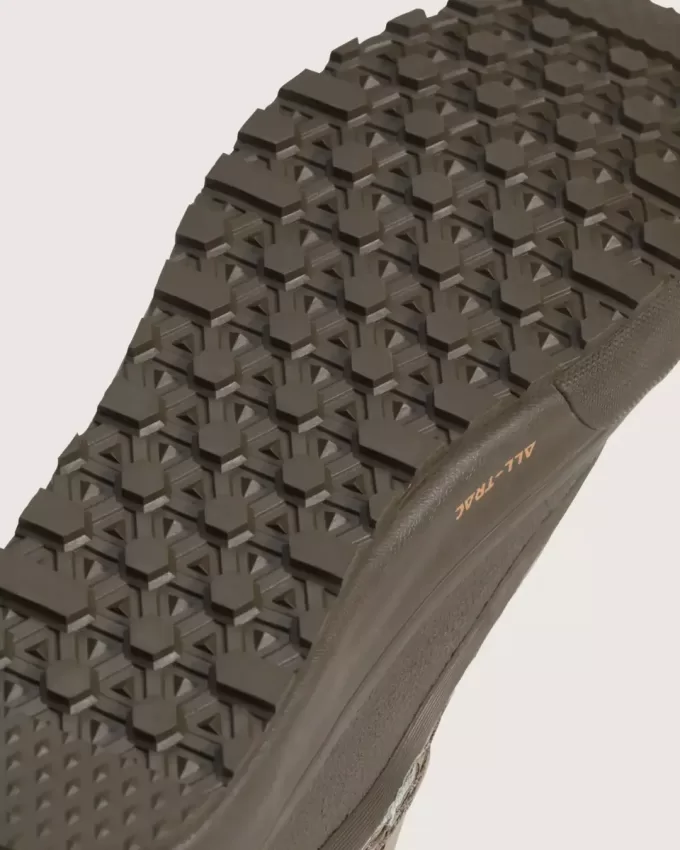 Bota Chelsea impermeable de media caña estándar