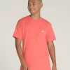 Camiseta con el logo en el pecho izquierdo