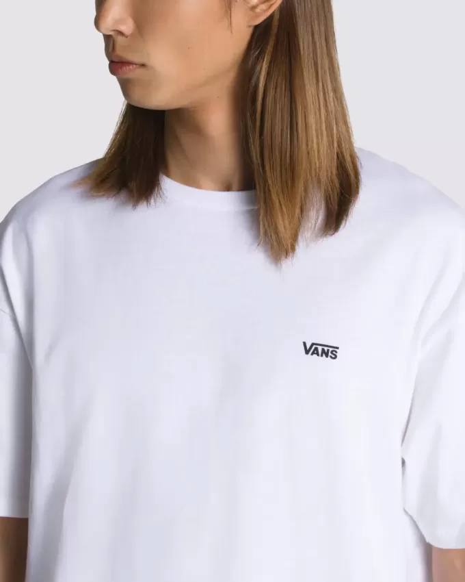 Camiseta con el logo en el pecho izquierdo