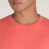 Camiseta con el logo en el pecho izquierdo