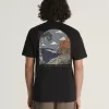 Camiseta mirando hacia afuera