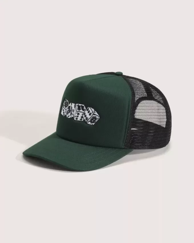 Gorra de camionero con logotipo en cubos Gorra de camionero con logotipo en cubos