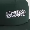Gorra de camionero con logotipo en cubos Gorra de camionero con logotipo en cubos