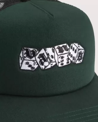 Gorra de camionero con logotipo en cubos