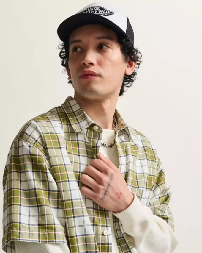Gorra de camionero con visera curva y parche clásico Gorra de camionero con visera curva y parche clásico