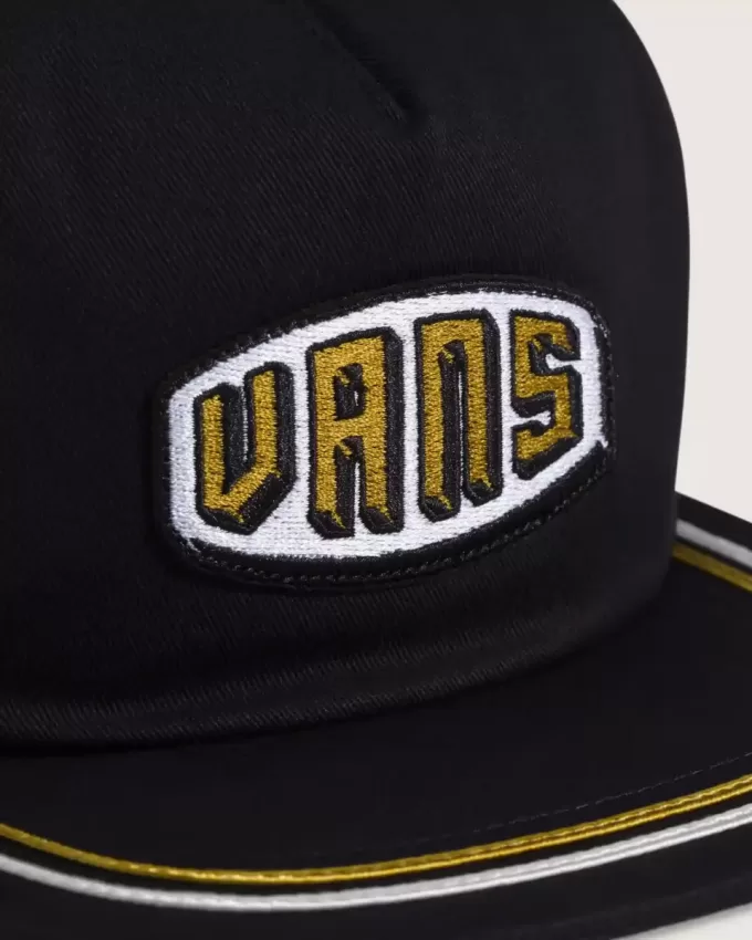 Gorra de camionero levantada