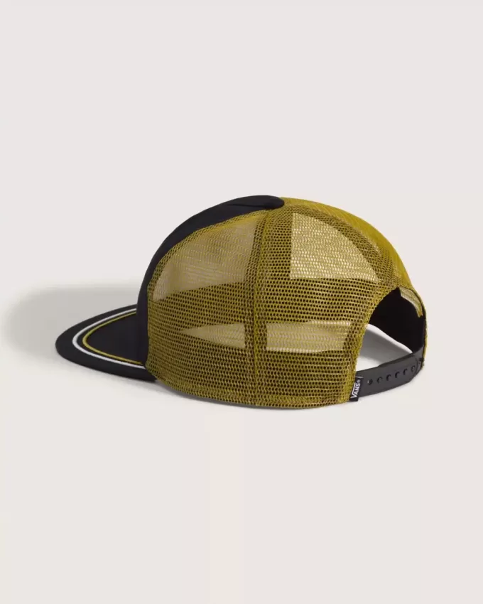 Gorra de camionero levantada