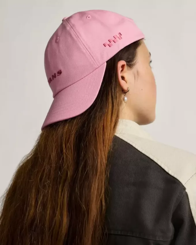 Gorra snapback con cuadros laterales Gorra snapback con cuadros laterales