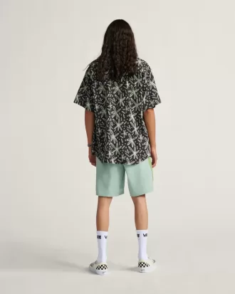 Pantalones cortos diarios de 18 pulgadas