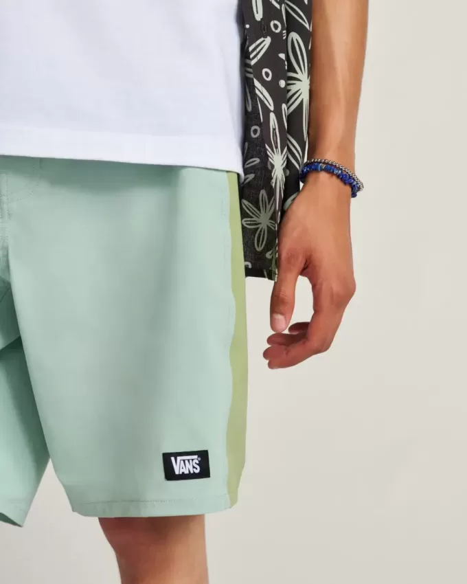 Pantalones cortos diarios de 18 pulgadas Pantalones cortos diarios de 18 pulgadas