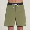 Pantalones cortos festoneados Everride de 18 pulgadas Pantalones cortos festoneados Everride de 18 pulgadas