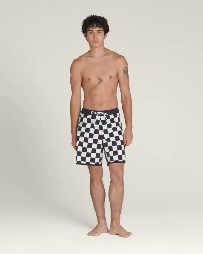 Pantalones cortos festoneados Everride de 18 pulgadas