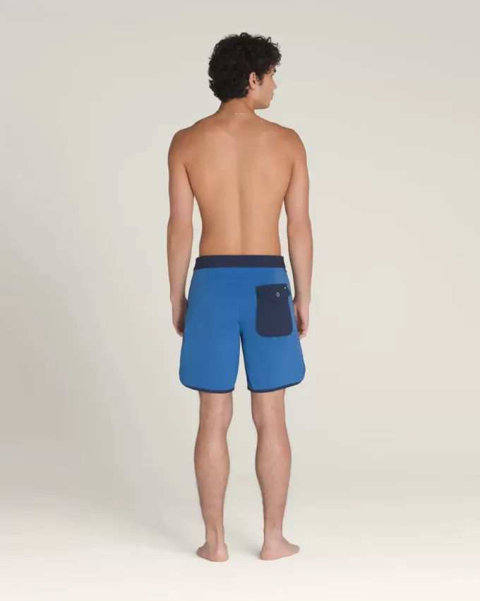 Pantalones cortos festoneados Everride de 18 pulgadas Pantalones cortos festoneados Everride de 18 pulgadas