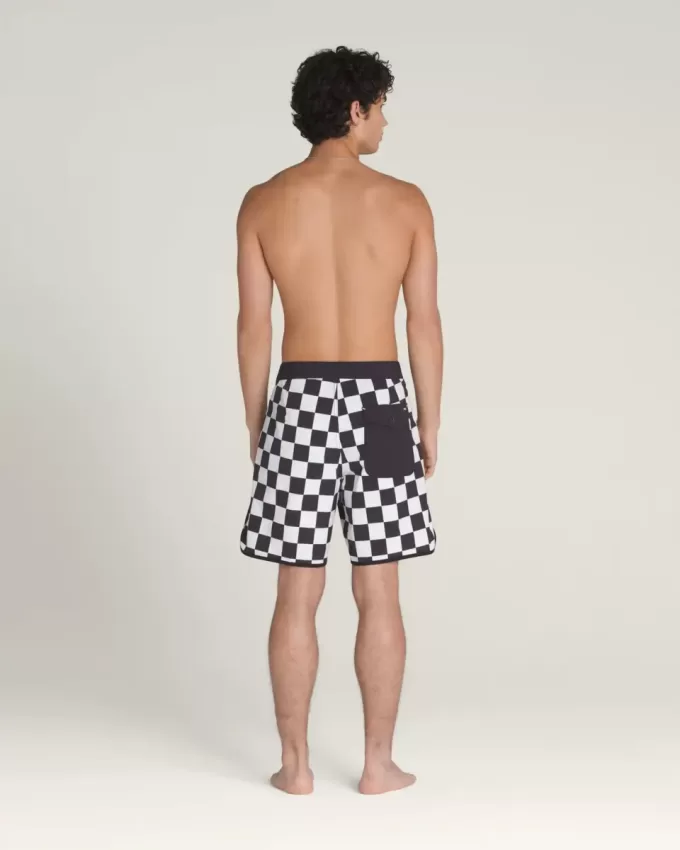 Pantalones cortos festoneados Everride de 18 pulgadas
