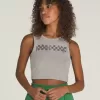 Top corto ajustado con estampado de cuadros