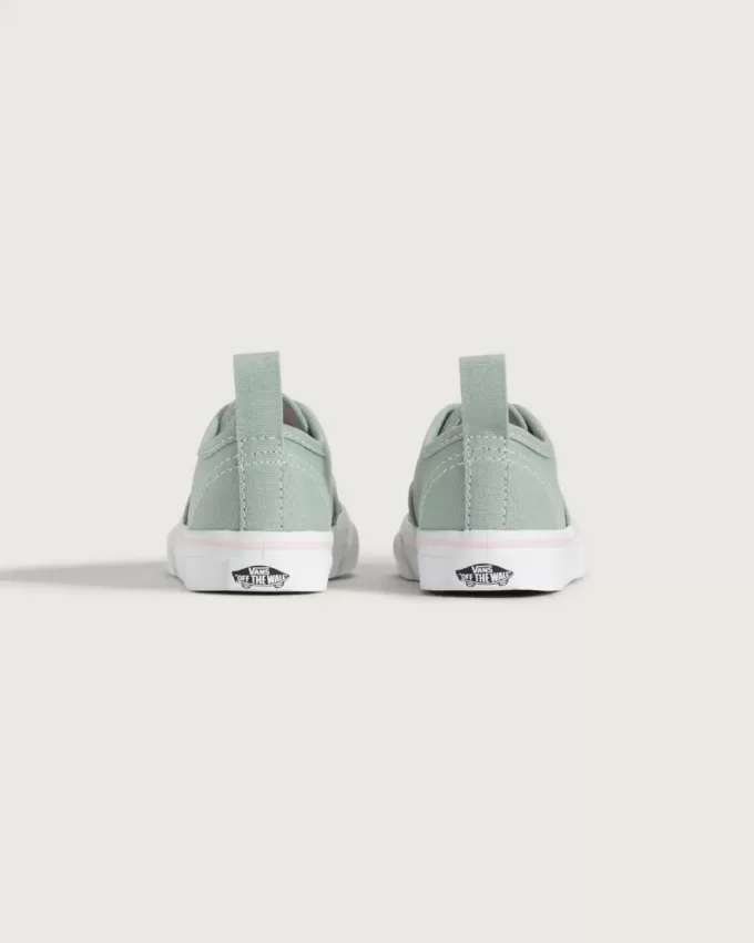 Zapato auténtico para niños pequeños