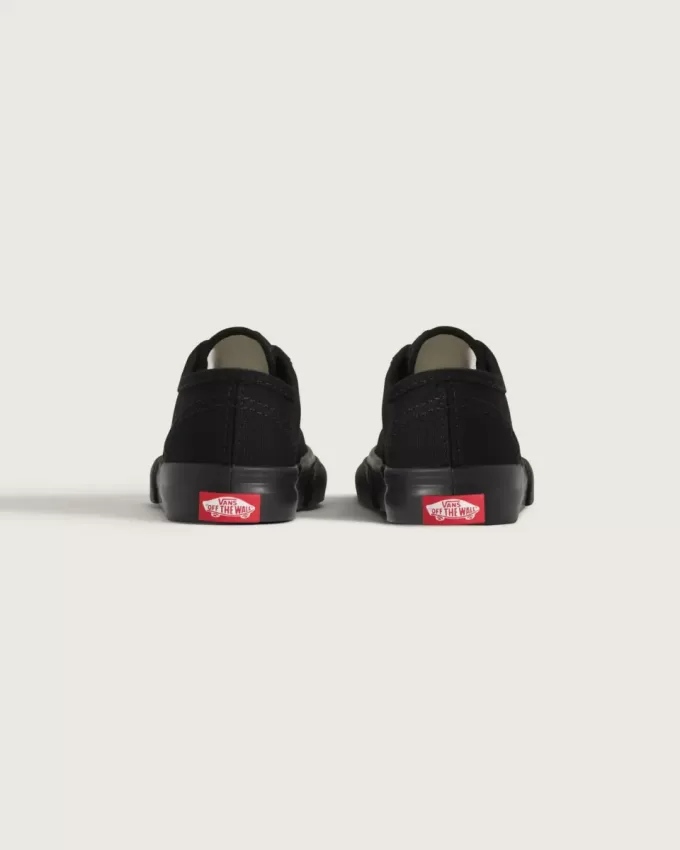 Zapato auténtico para niños pequeños