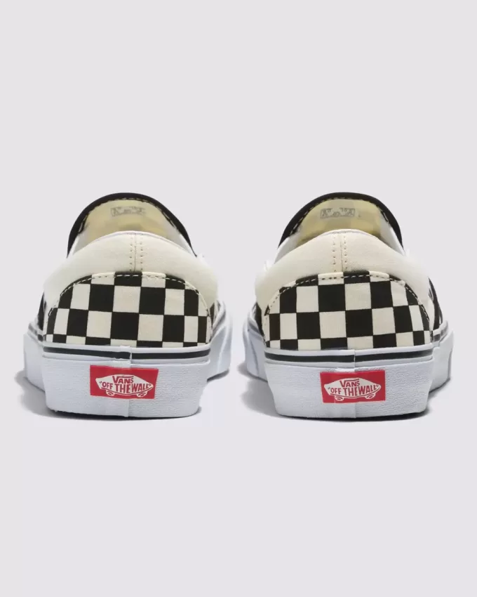 Zapato clásico ancho sin cordones con diseño de cuadros