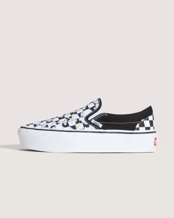Zapato clásico de plataforma sin cordones con diseño de cuadros