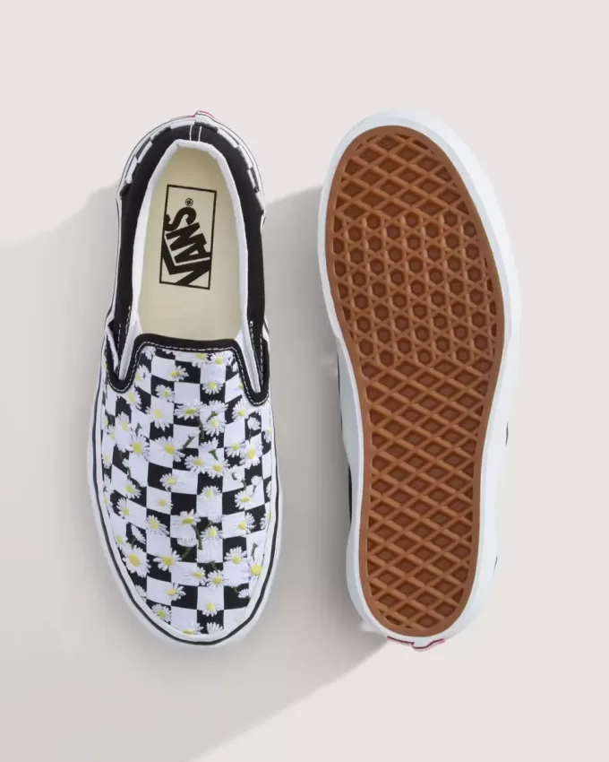 Zapato clásico de plataforma sin cordones con diseño de cuadros