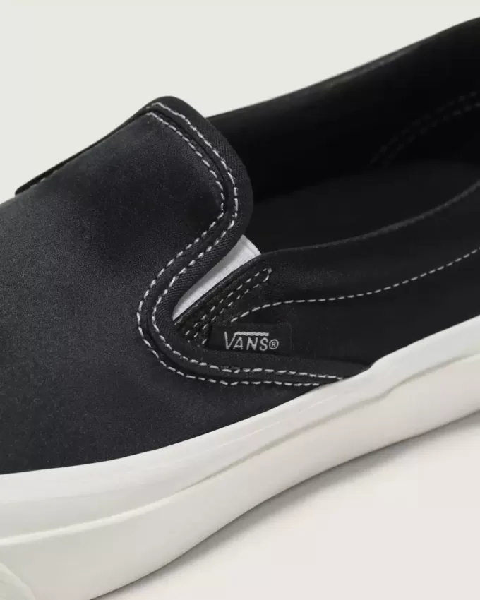 Zapato clásico premium sin cordones de satén