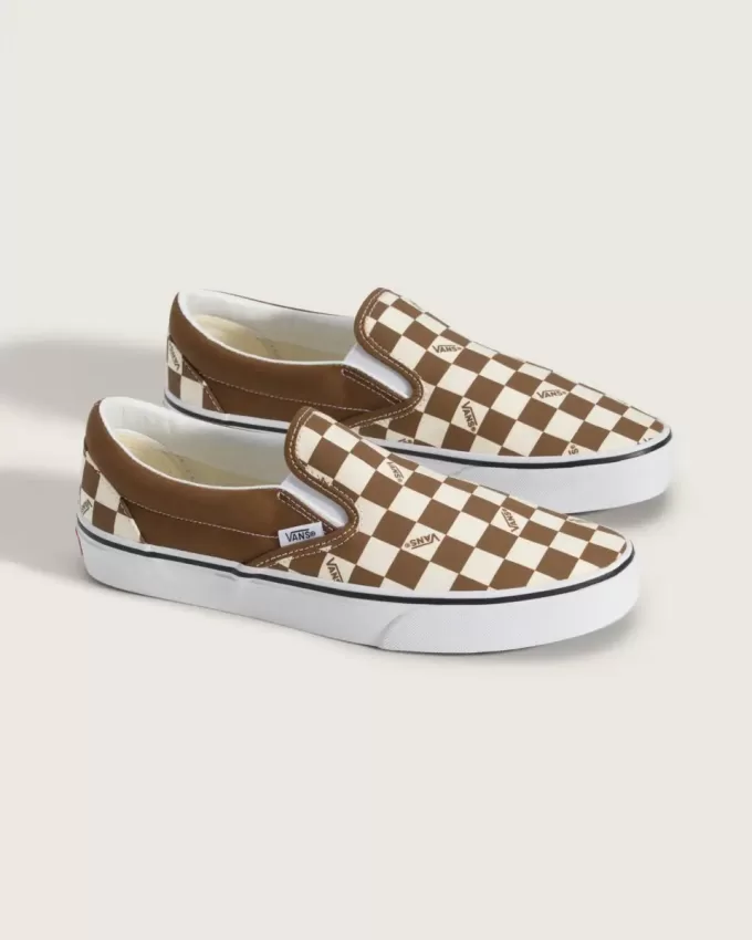 Zapato clásico sin cordones con diseño de cuadros