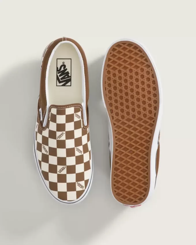 Zapato clásico sin cordones con diseño de cuadros