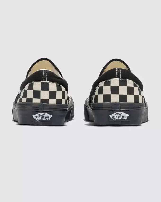 Zapato clásico sin cordones con diseño de cuadros