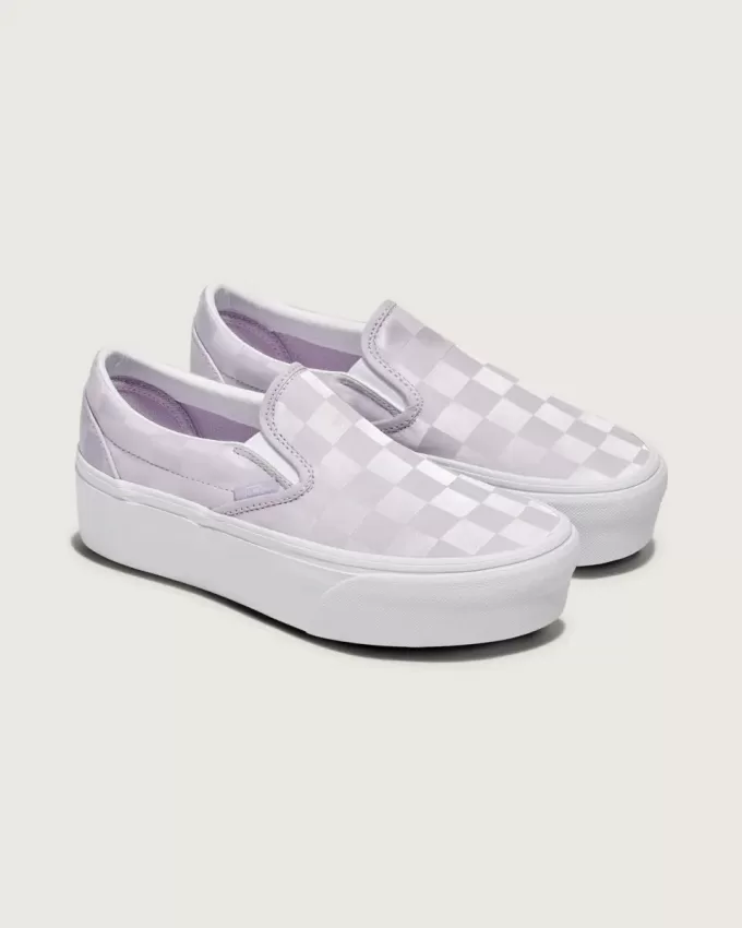Zapato clásico sin cordones con plataforma y diseño de cuadros