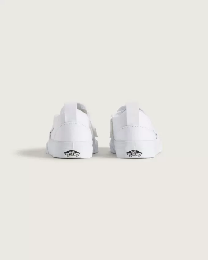 Zapato clásico sin cordones en V para niños pequeños