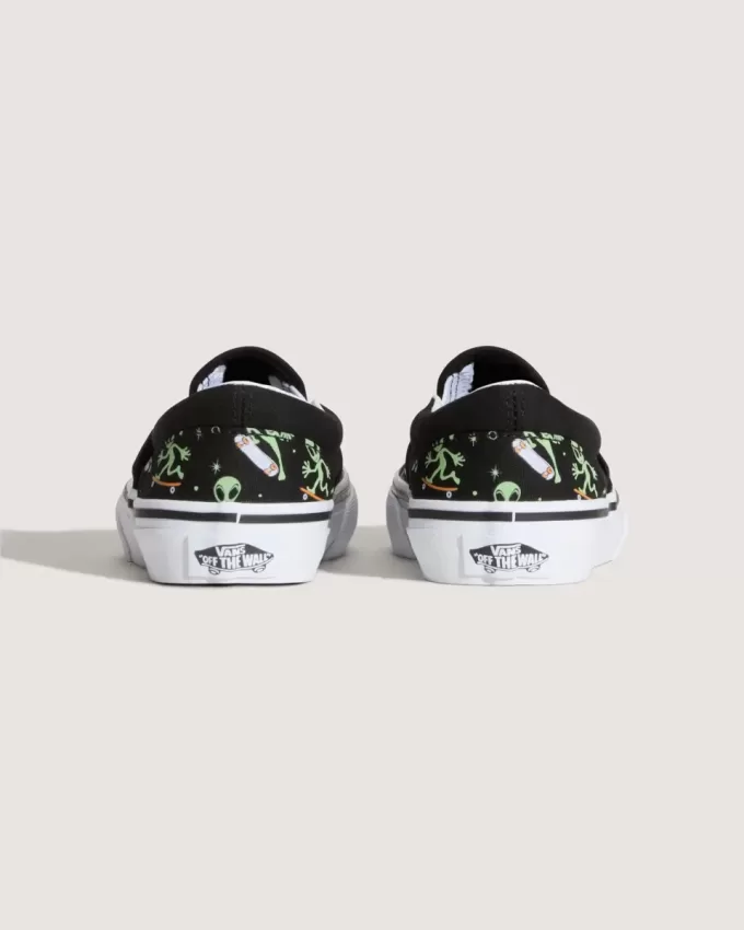 Zapato clásico sin cordones para niños pequeños