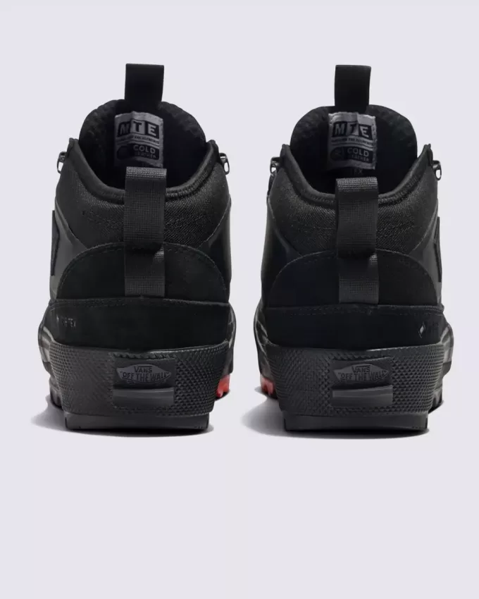 Zapato con aislamiento GORE-TEX de media cabina