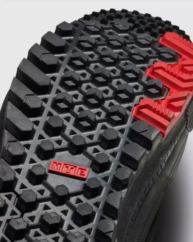 Zapato con aislamiento GORE-TEX de media cabina