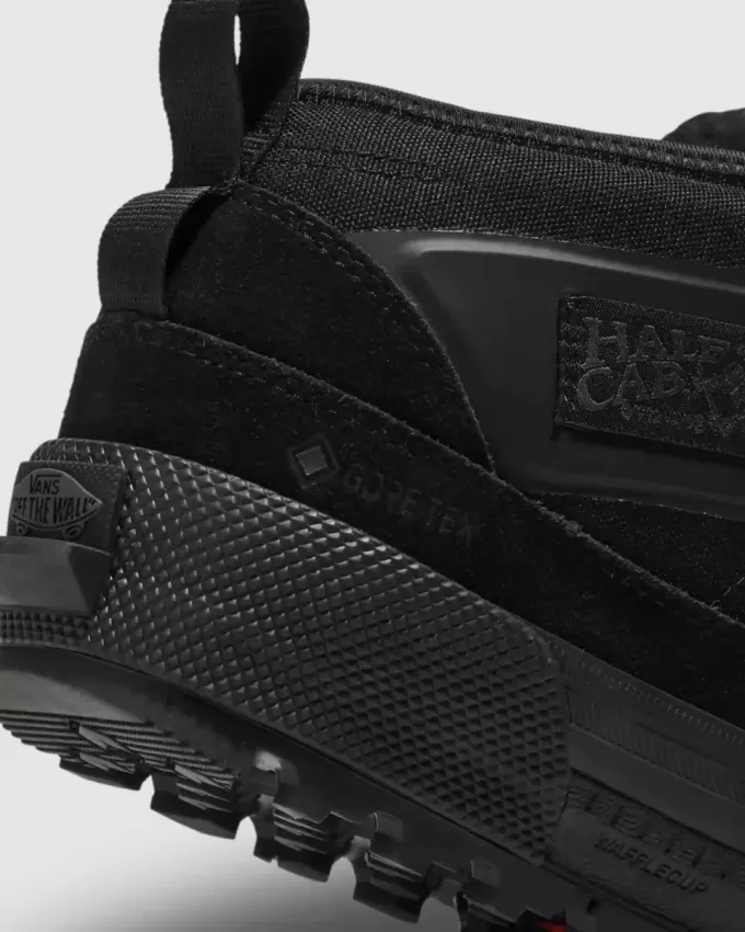 Zapato con aislamiento GORE-TEX de media cabina