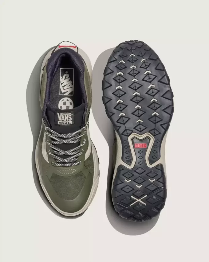 Zapato Crosspath Mid