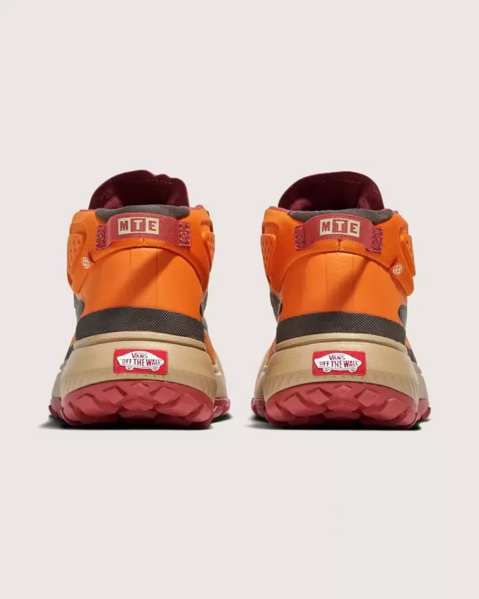 Zapato Crosspath Mid