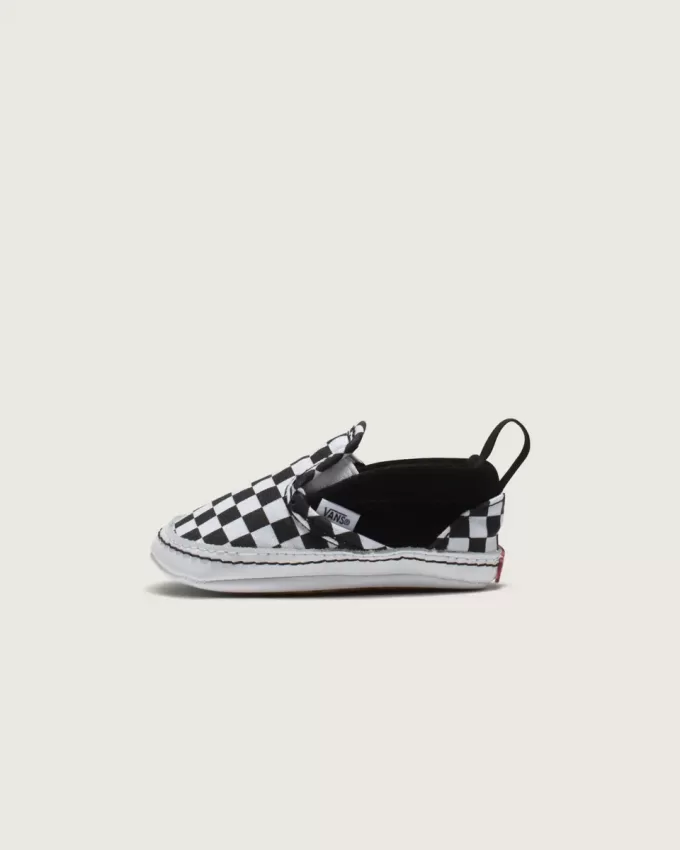 Zapato de cuna infantil sin cordones con diseño de cuadros en V