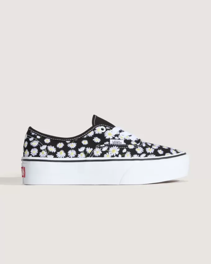 Zapato de plataforma auténtico