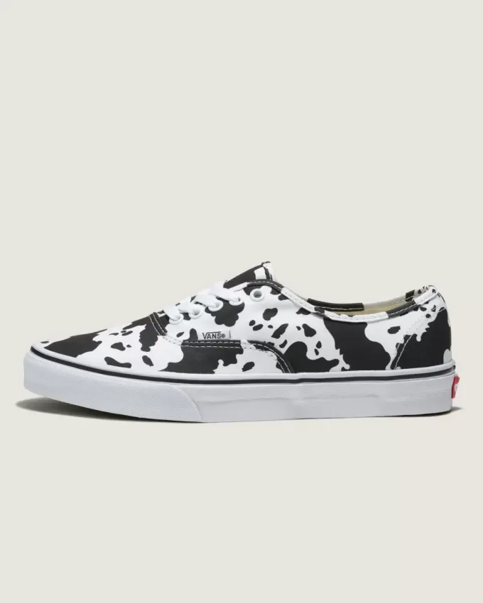 Zapatos auténticos de aduanas