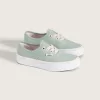 Zapatos auténticos para niños pequeños