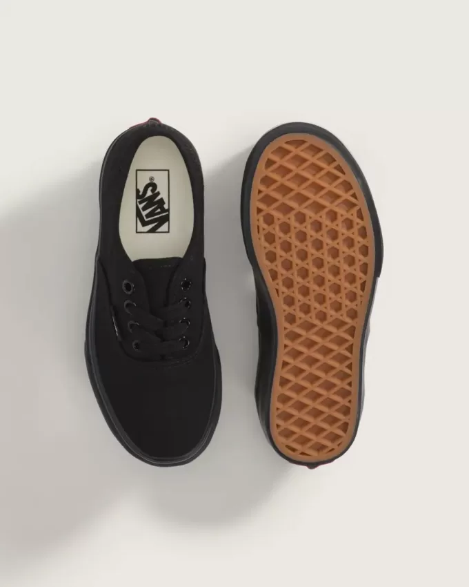 Zapatos auténticos para niños pequeños