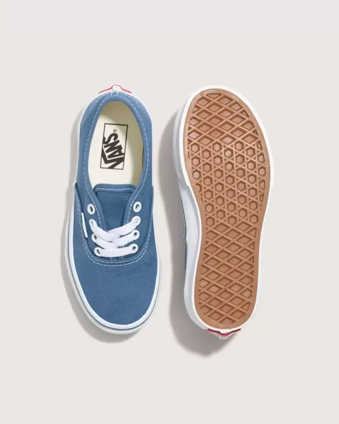 Zapatos auténticos para niños pequeños
